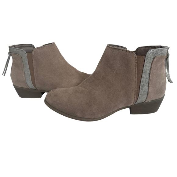 Candie's Women's Faux Suede Layered Ankle Boots in Stone Size 9M - Picture 1 of 9